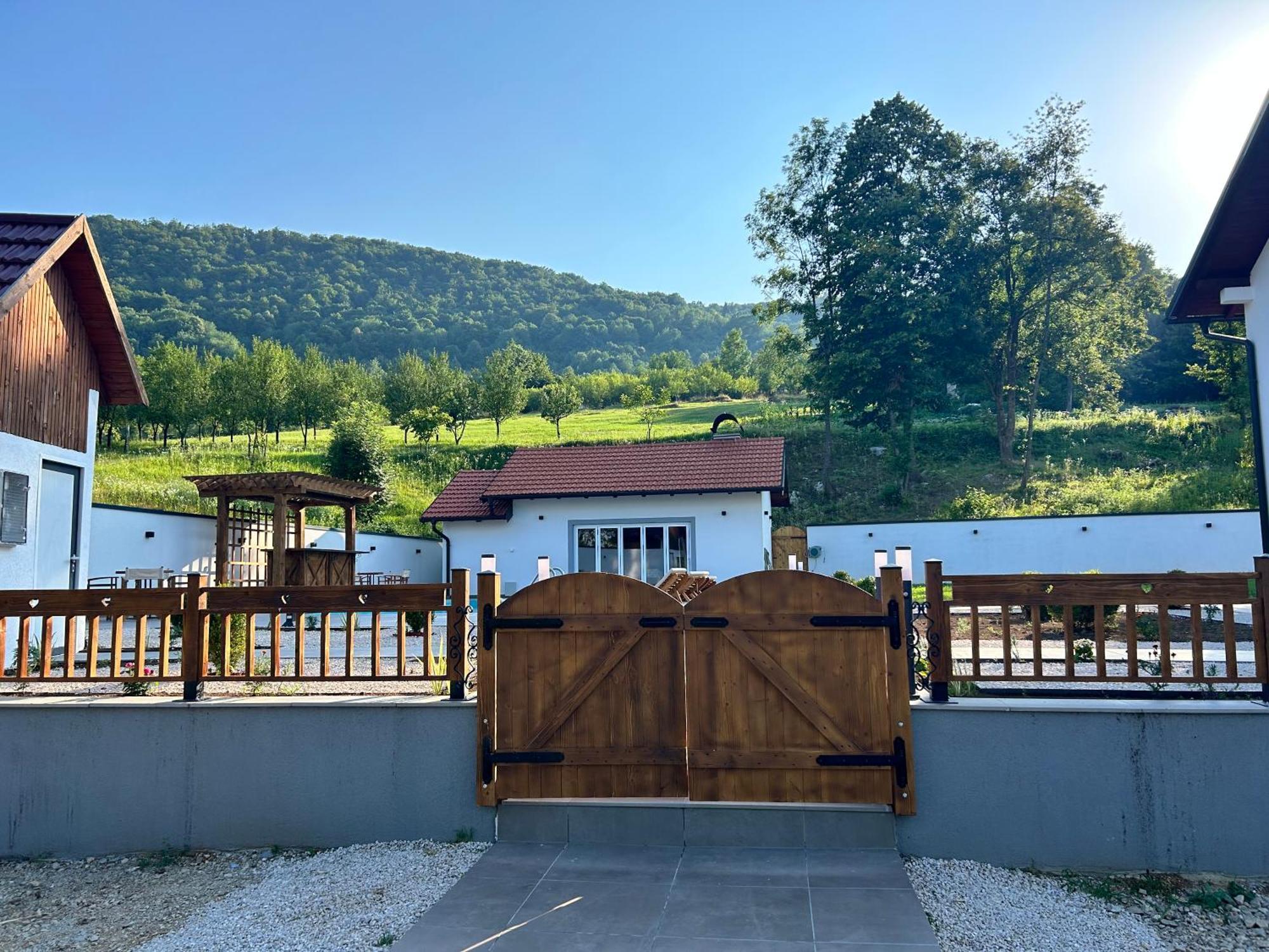 Romantic Lodge Banja Luka Esterno foto